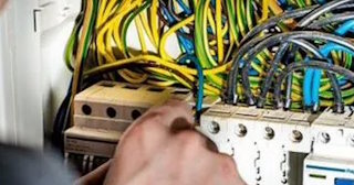 Электрика в частном доме под ключ в Тобольске - стоимость услуг от 1569 руб.